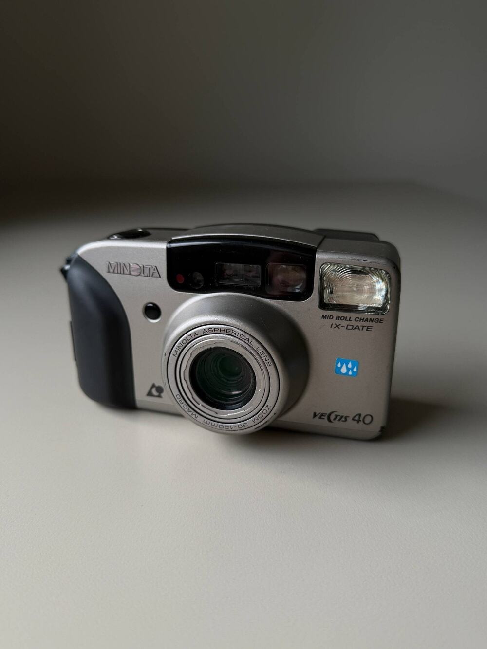 Minolta Vectis 40 Point And Shoot Camera APS Film 30-120mm Zoom 90s WORKS